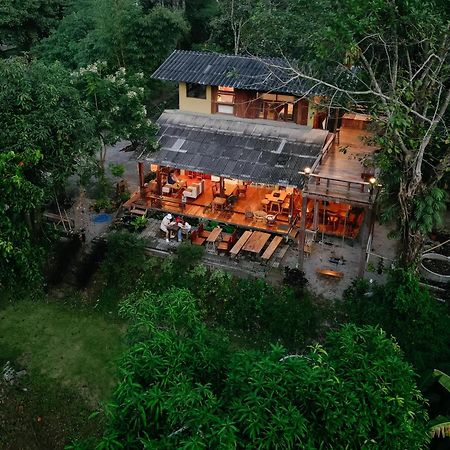 Ashi Guesthouse Chiangdao Чианг Дао Екстериор снимка